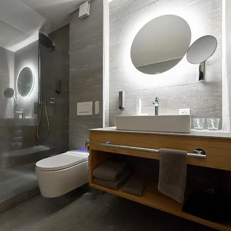 Grischuna Aparthotel 4*
