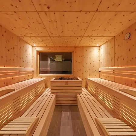 Grischuna Apart Otel 4*