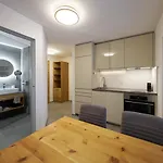 Grischuna Lejlighedshotel