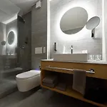 Grischuna Lejlighedshotel 4*