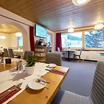 Grischuna Lägenhetshotell Samnaun