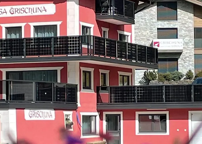 Grischuna Apart-hotel 4*